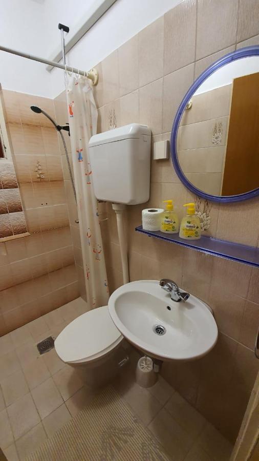 Apartment Majda Rab Town Bagian luar foto